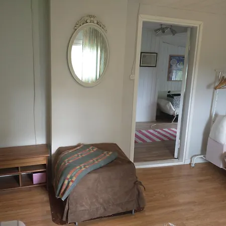Beautiful 4 Bed In Elimaki With Wood Sauna Koivisto (Lapinjarvi)