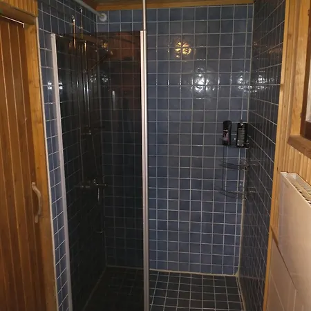 Beautiful 4 Bed In Elimaki With Wood Sauna Дом отдыха *