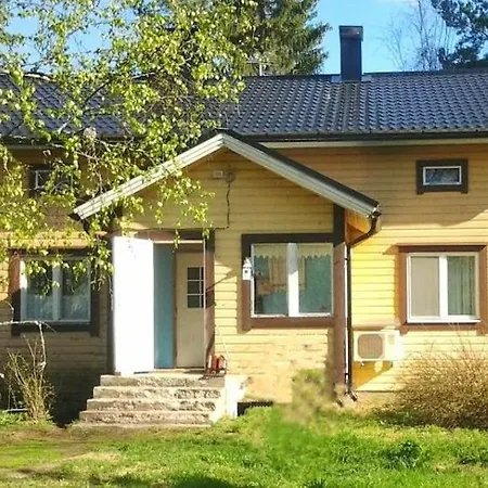 Дом отдыха Beautiful 4 Bed In Elimaki With Wood Sauna Koivisto (Lapinjarvi)