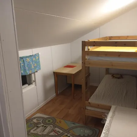 Дом отдыха Beautiful 4 Bed In Elimaki With Wood Sauna *