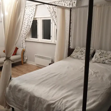 Дом отдыха Beautiful 4 Bed In Elimaki With Wood Sauna