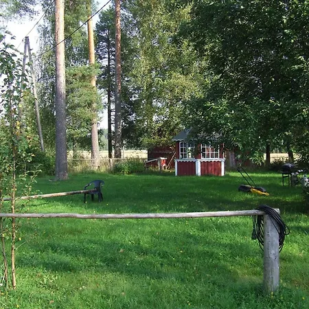 Beautiful 4 Bed In Elimaki With Wood Sauna Дом отдыха