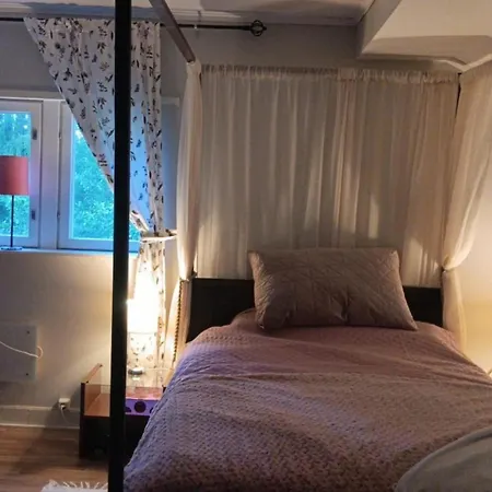 Дом отдыха Beautiful 4 Bed In Elimaki With Wood Sauna Koivisto (Lapinjarvi)