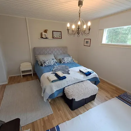 Beautiful 4 Bed In Elimaki With Wood Sauna Дом отдыха *