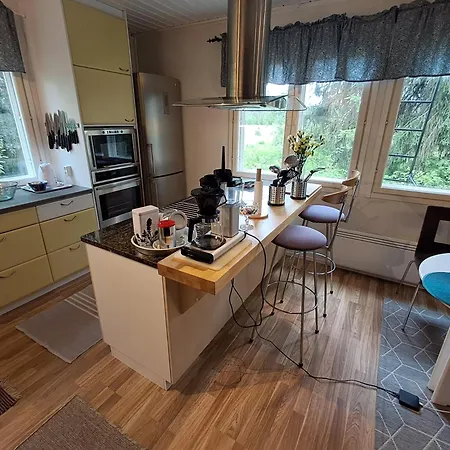 Дом отдыха Beautiful 4 Bed In Elimaki With Wood Sauna *
