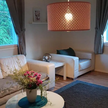 Beautiful 4 Bed In Elimaki With Wood Sauna Дом отдыха *