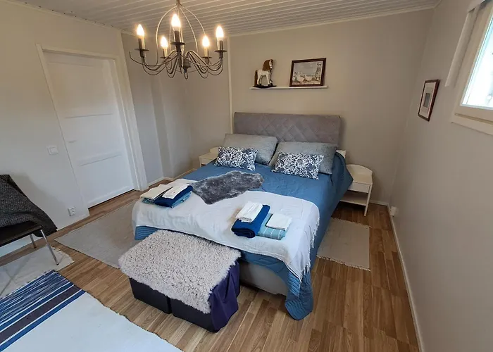 Pet Friendly Retreat - Sleeps 8 With Sauna Semesterbostad