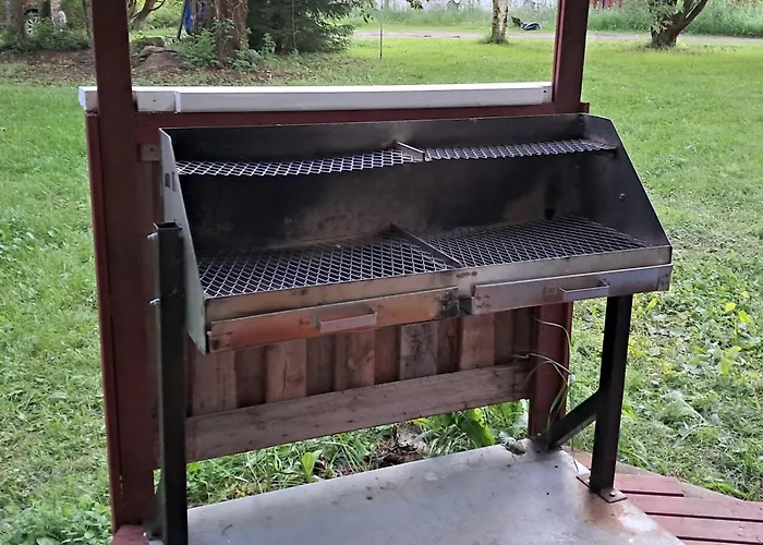 Pet Friendly Retreat - Sleeps 8 With Sauna Semesterbostad