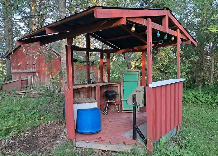 Pet Friendly Retreat - Sleeps 8 With Sauna Semesterbostad