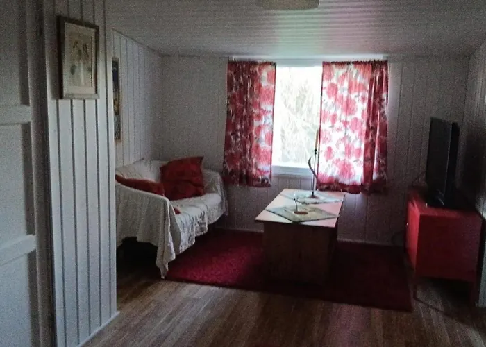 Pet Friendly Retreat - Sleeps 8 With Sauna * Koivisto (Lapinjarvi)